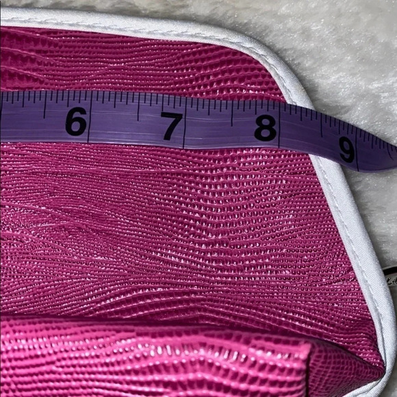 Lancôme pink croc pink leather  makeup bag - Picture 3 of 9